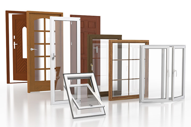 Prie interjero dizaino optimaliai priderinti langai